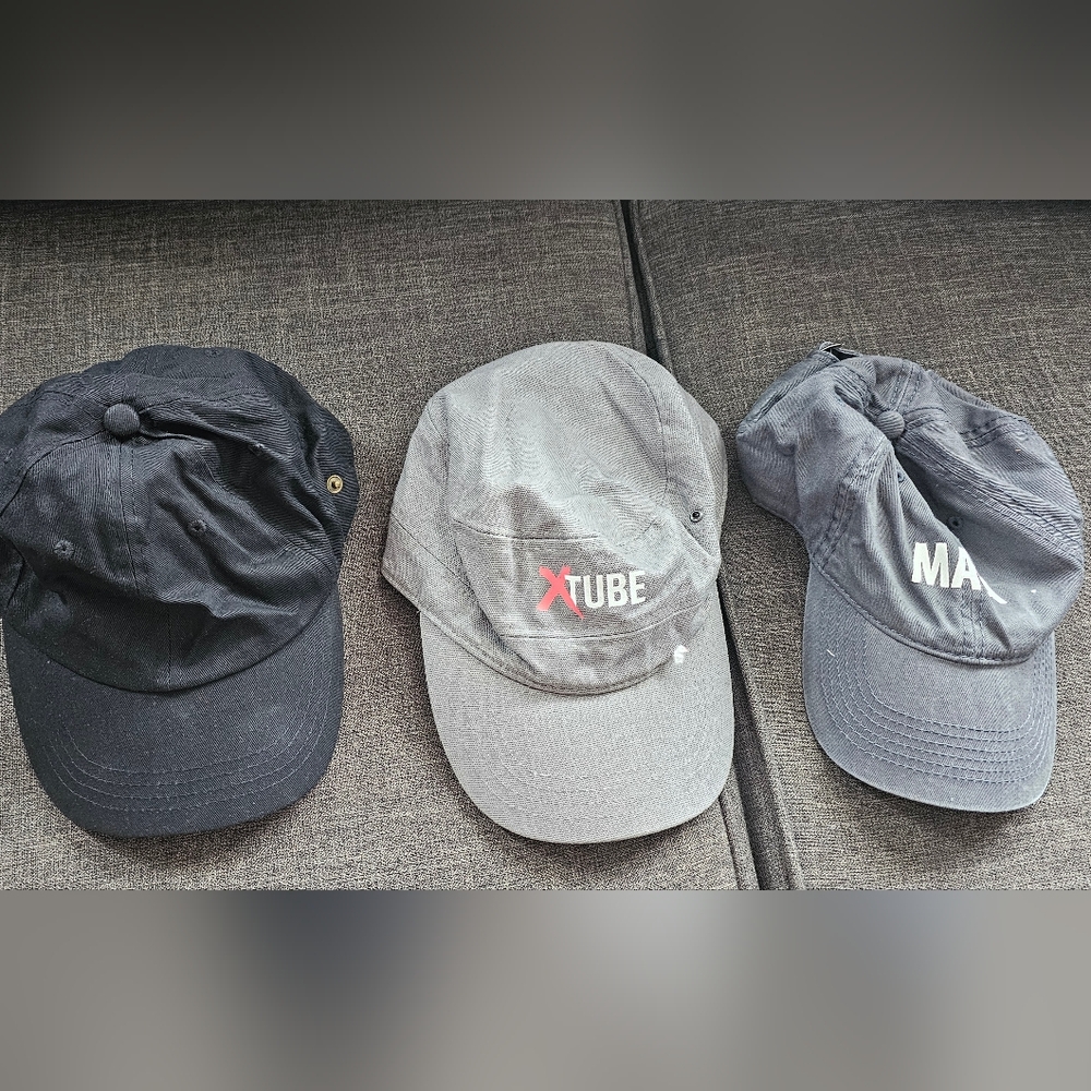 Black and Gray Men's Caps Set Of 3